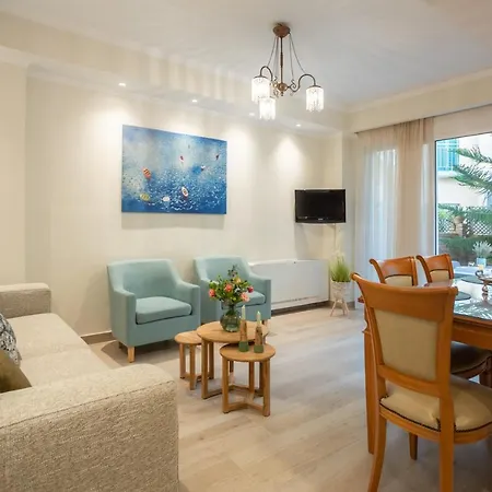 Maria & Philip's Garitsa Hideaway *