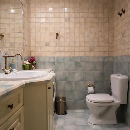 Maria & Philip's Garitsa Hideaway Daire Korfu