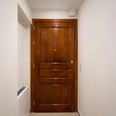 Maria & Philip's Garitsa Hideaway