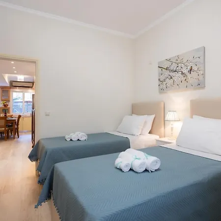 Maria & Philip's Garitsa Hideaway Daire Korfu