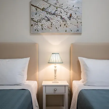 Maria & Philip's Garitsa Hideaway Daire Korfu